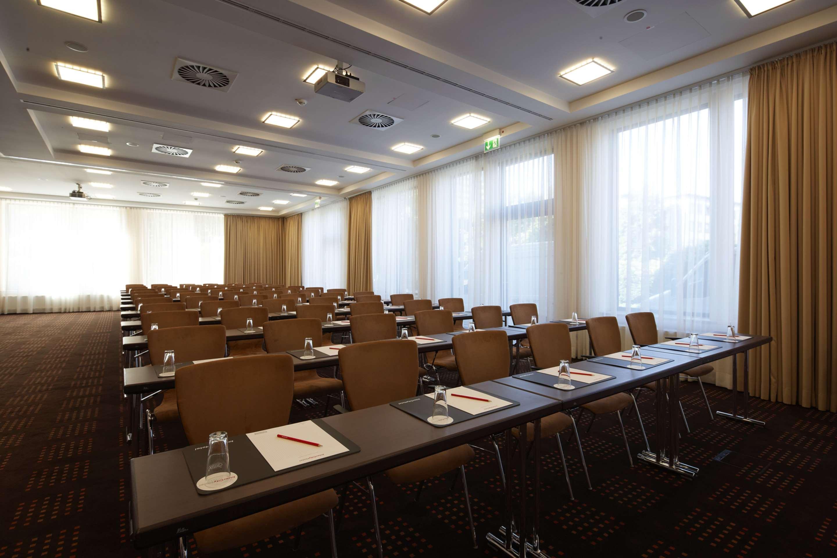 Intercityhotel Ессен Екстер'єр фото