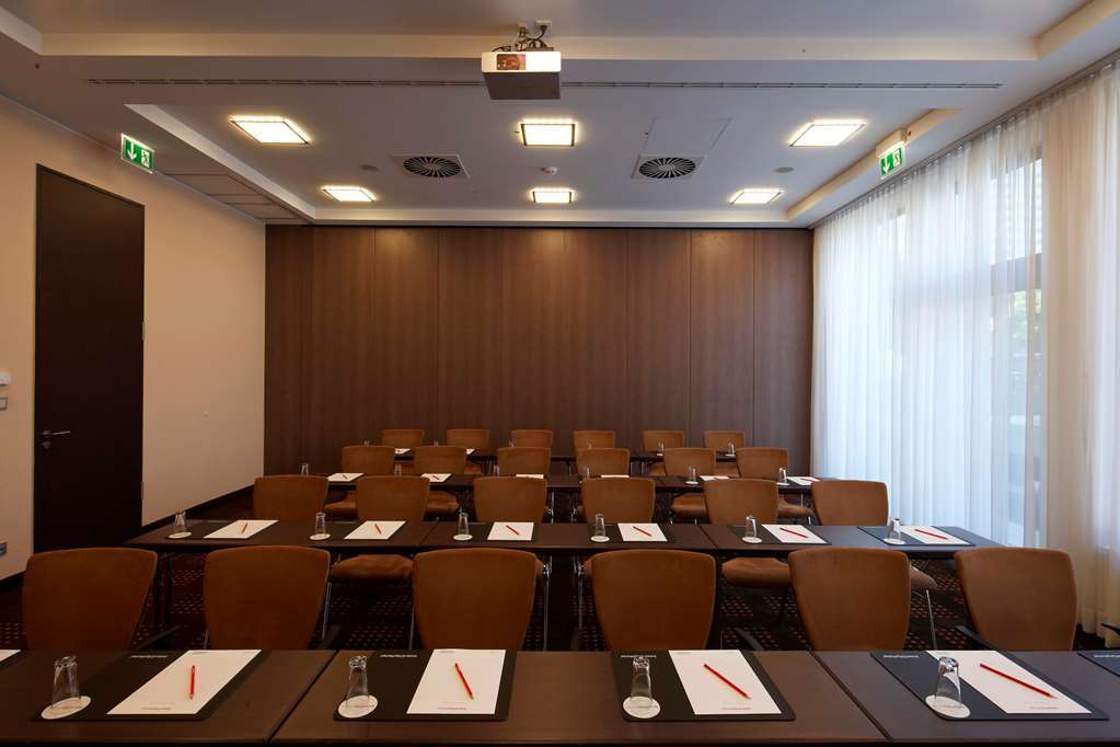 Intercityhotel Ессен Зручності фото